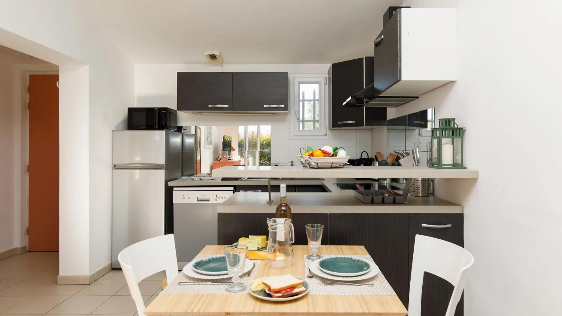 La Petite Grimaud Yourhosthelper