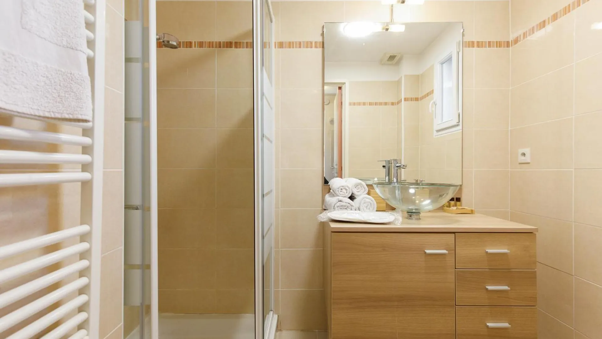 La Petite Grimaud Yourhosthelper 法国
